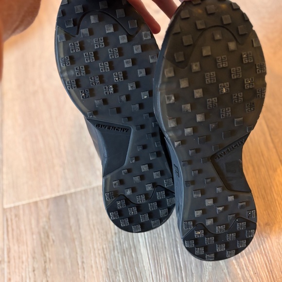 Givenchy boots - Picture 3 of 3